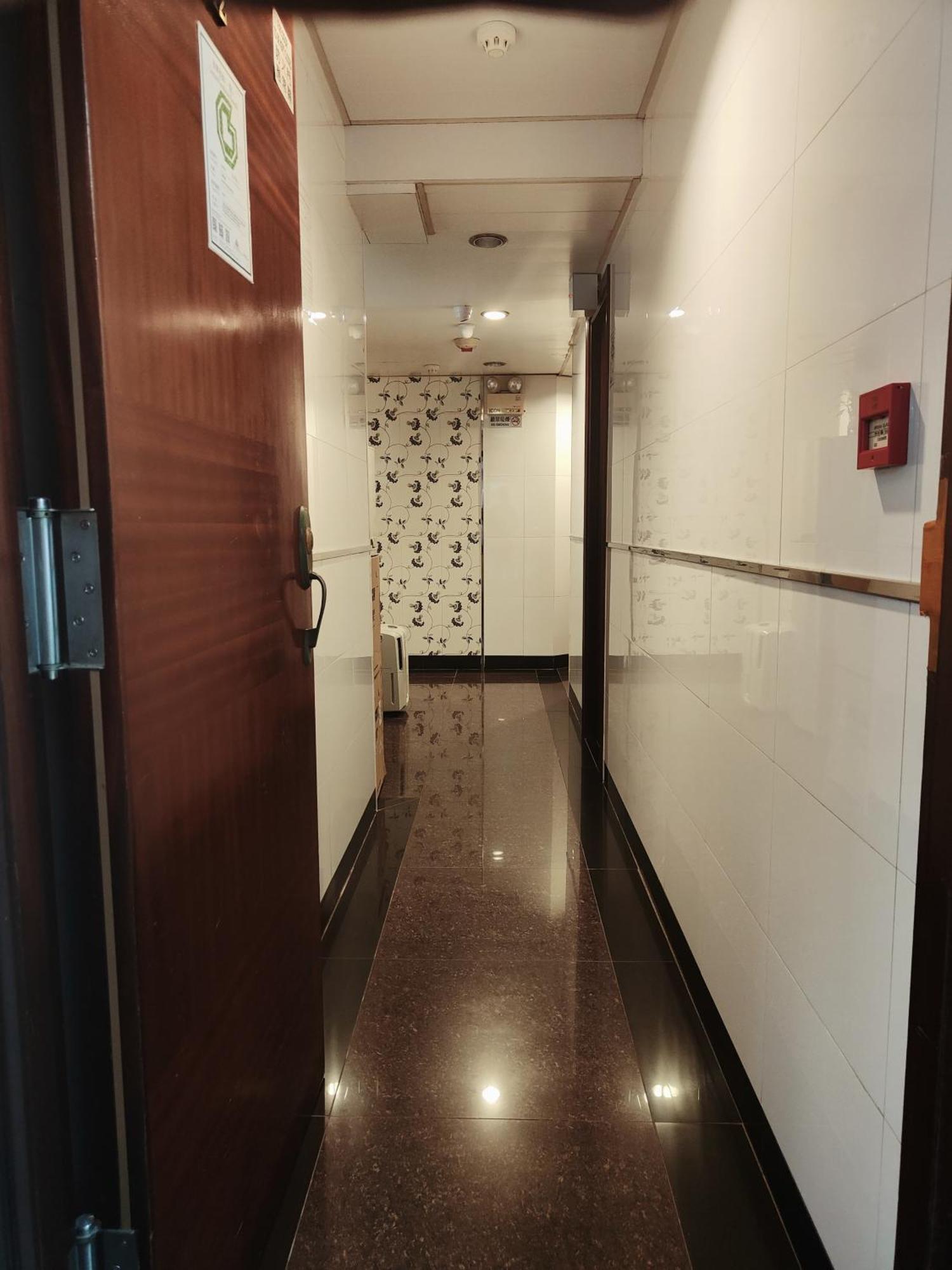 Four Seasons Hostel Hong Kong Exterior photo